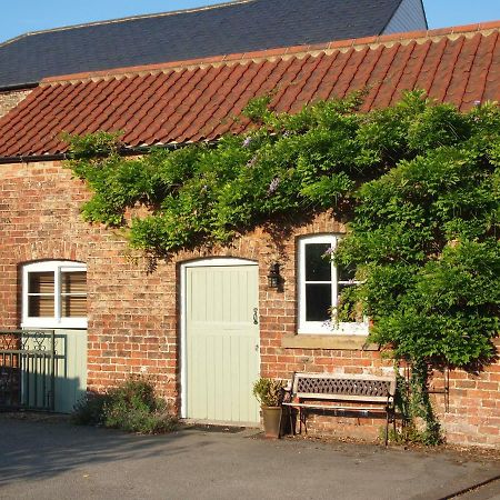 The Stables At Owlett Hall Crowle  Exteriör bild
