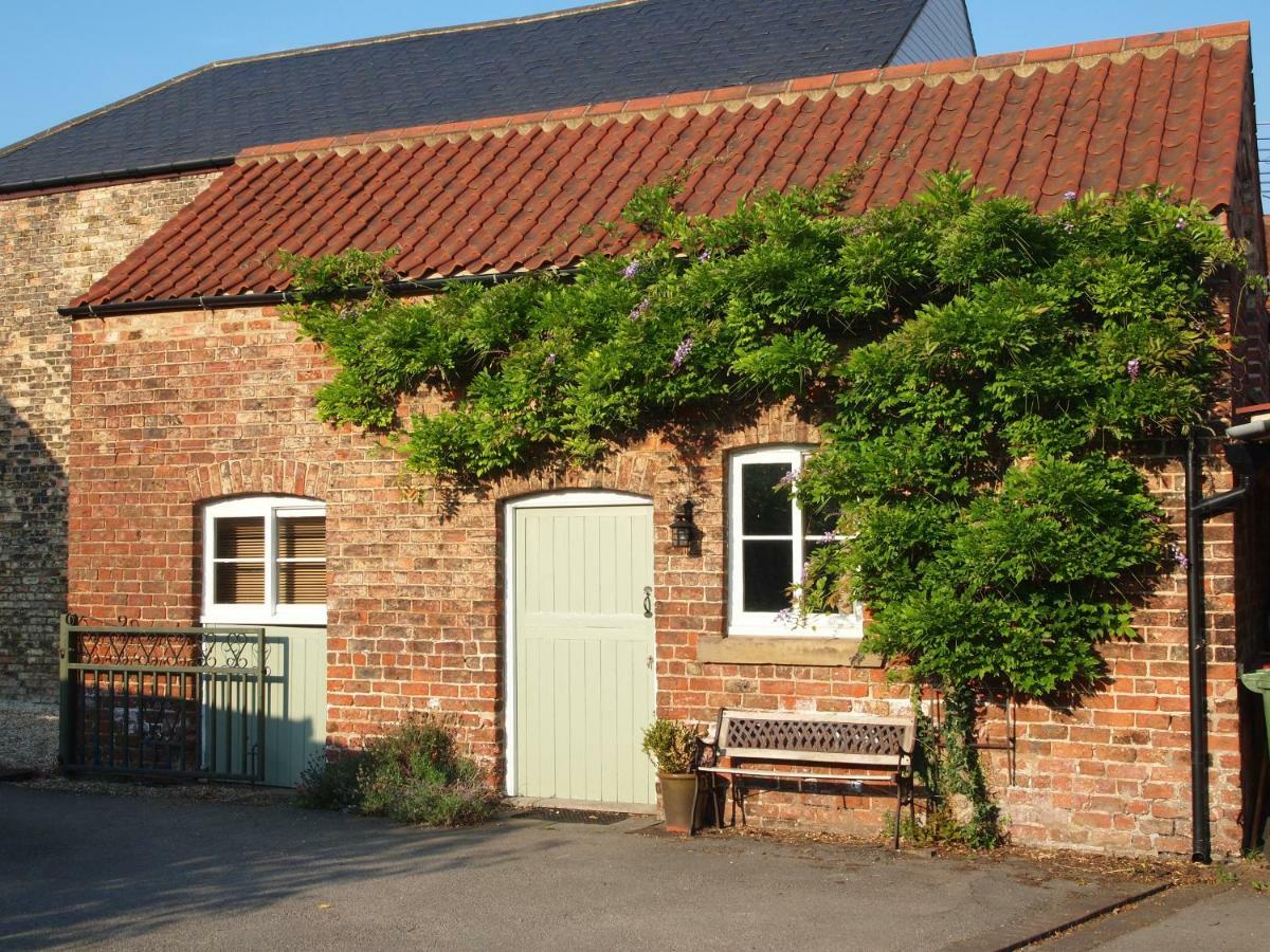The Stables At Owlett Hall Crowle  Exteriör bild